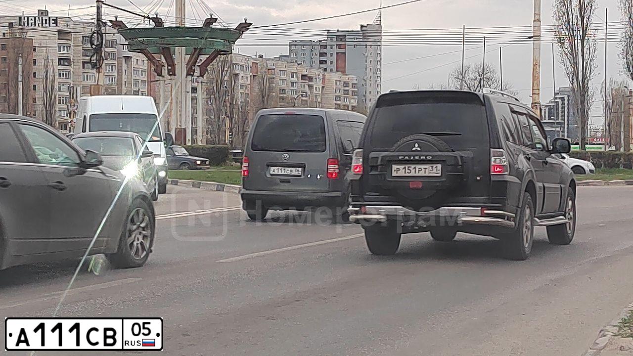 Фото автомобиля TOYOTA CAMRY, 2011 — госномер К252РЕ05. Цвет: БЕЛЫЙ