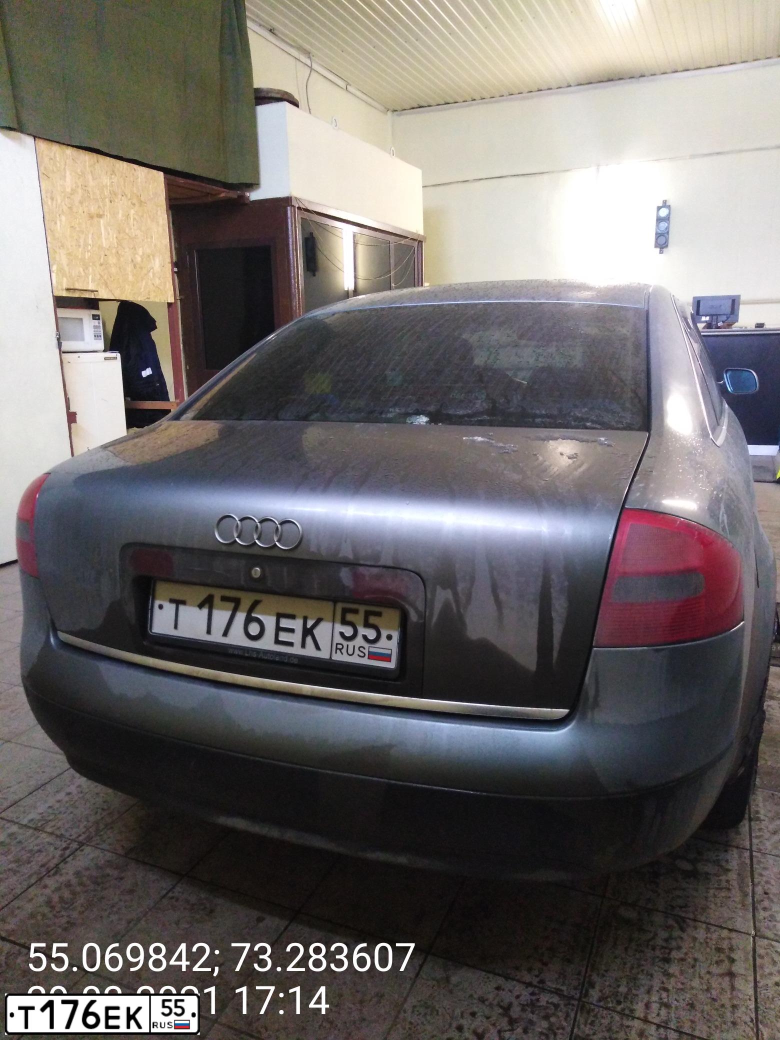 Фото автомобиля AUDI A6, 1999 — госномер Т176ЕК55. Цвет: Серый
