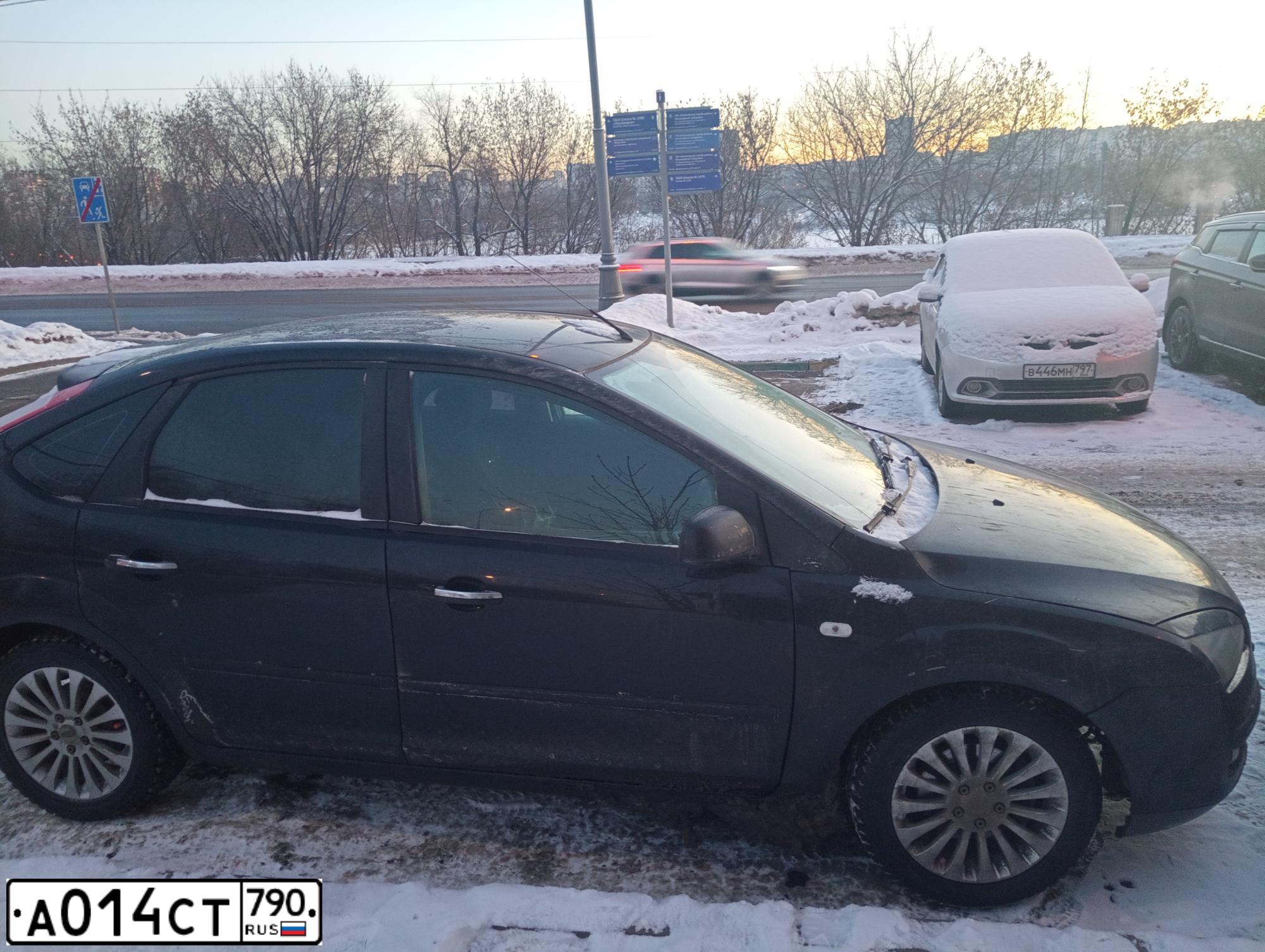 Фото автомобиля FORD FOCUS, 2007 — госномер А014СТ790. Цвет: ЧЕРНЫЙ