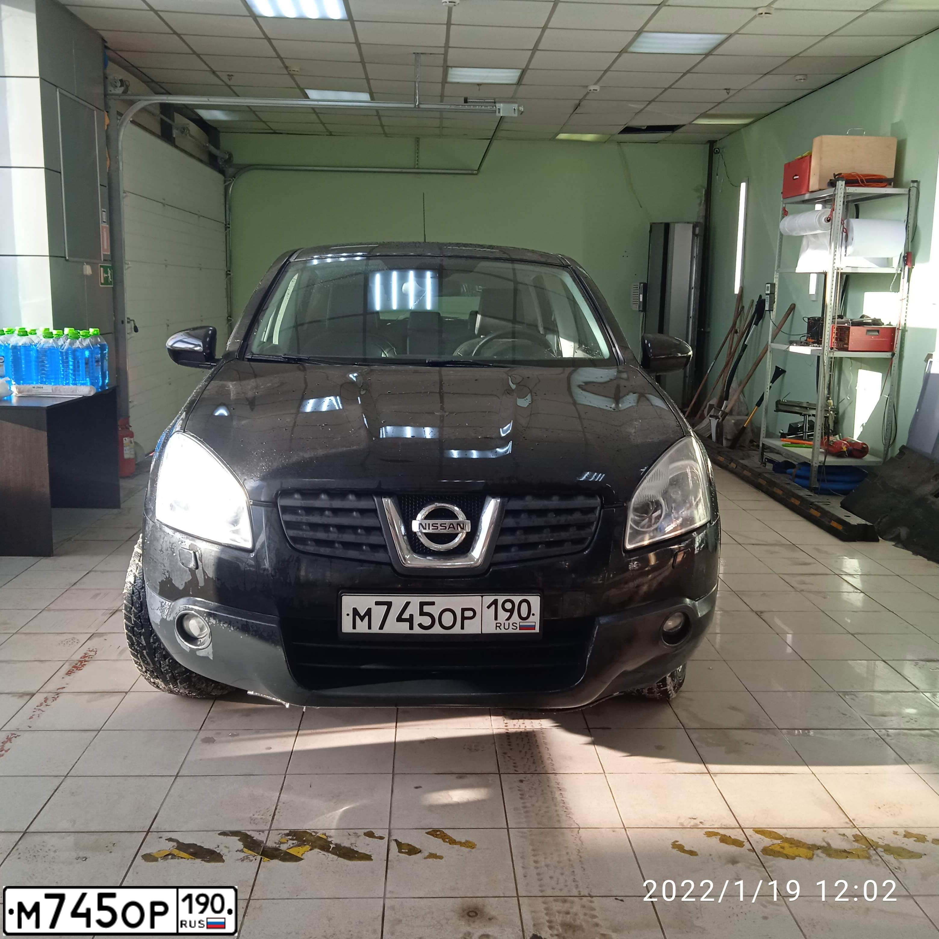 Фото автомобиля NISSAN QASHQAI, 2008 — госномер А364СО790. Цвет: ЧЕРНЫЙ