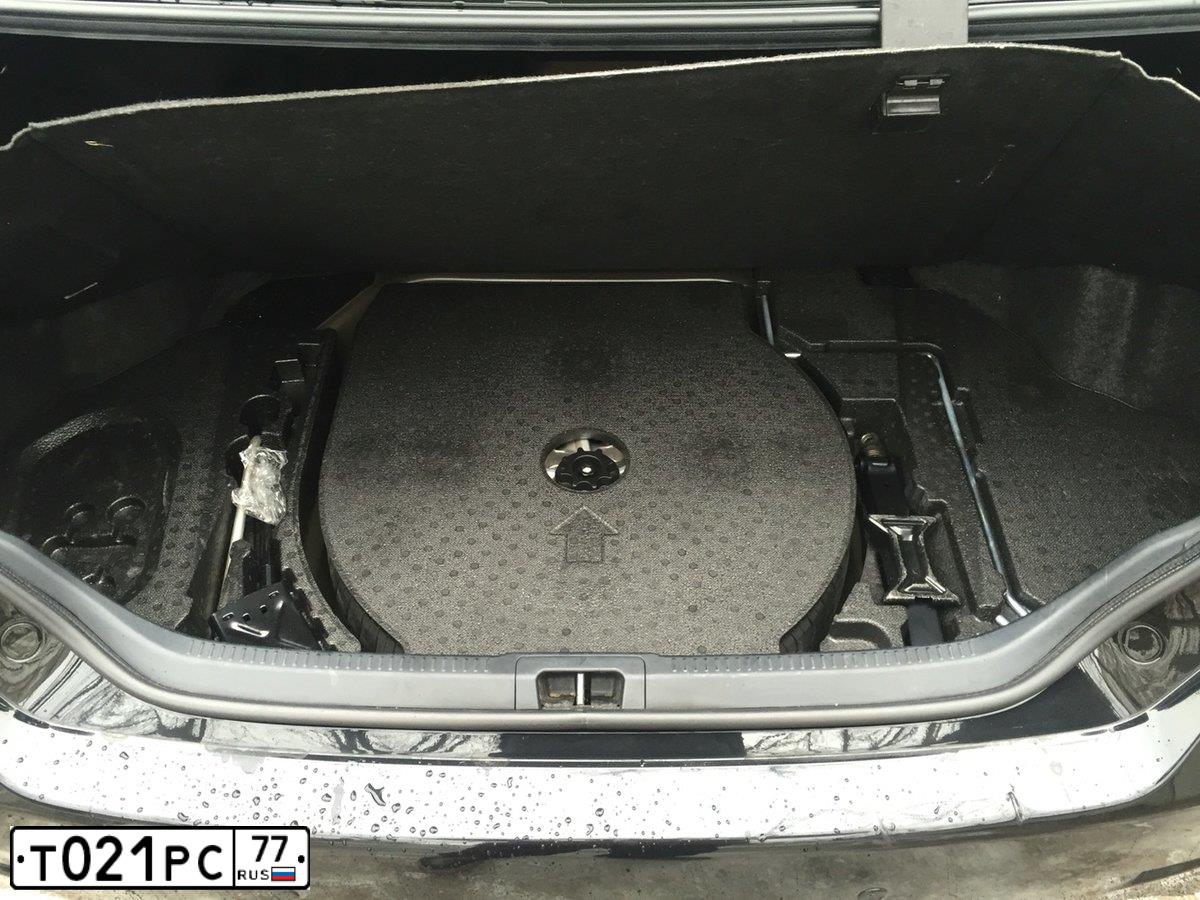 Фото автомобиля TOYOTA CAMRY, 2013 — госномер С768АЕ790. Цвет: ЧЕРНЫЙ