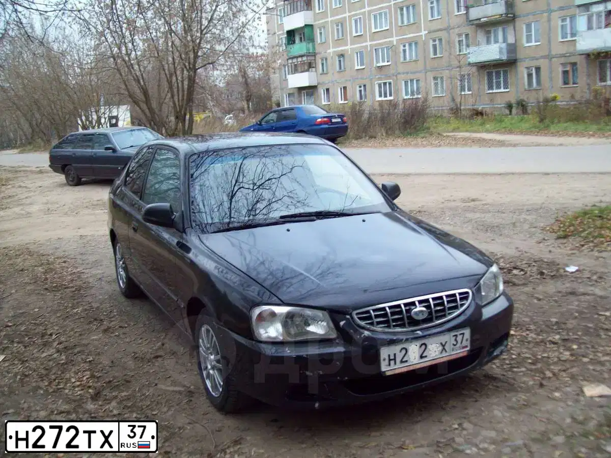 Фото автомобиля LADA 2113 SAMARA, 2005 — госномер М515СХ33. Цвет: БЕЛЫЙ ЯРКИЙ