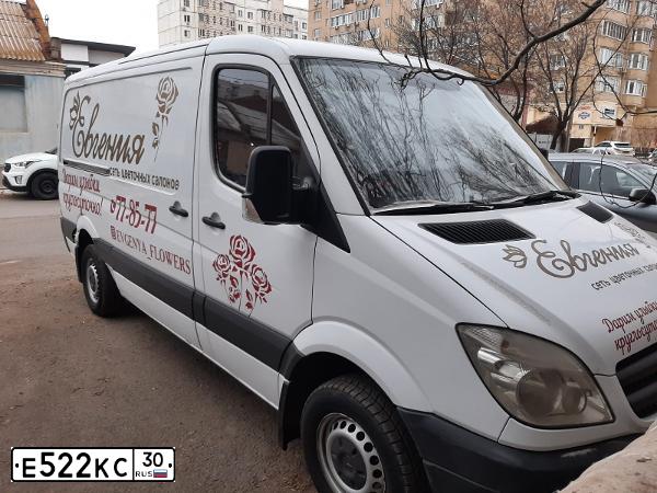 Фото автомобиля MERCEDES SPRINTER, 2011 — госномер Е522КС30. Цвет: БЕЛЫЙ