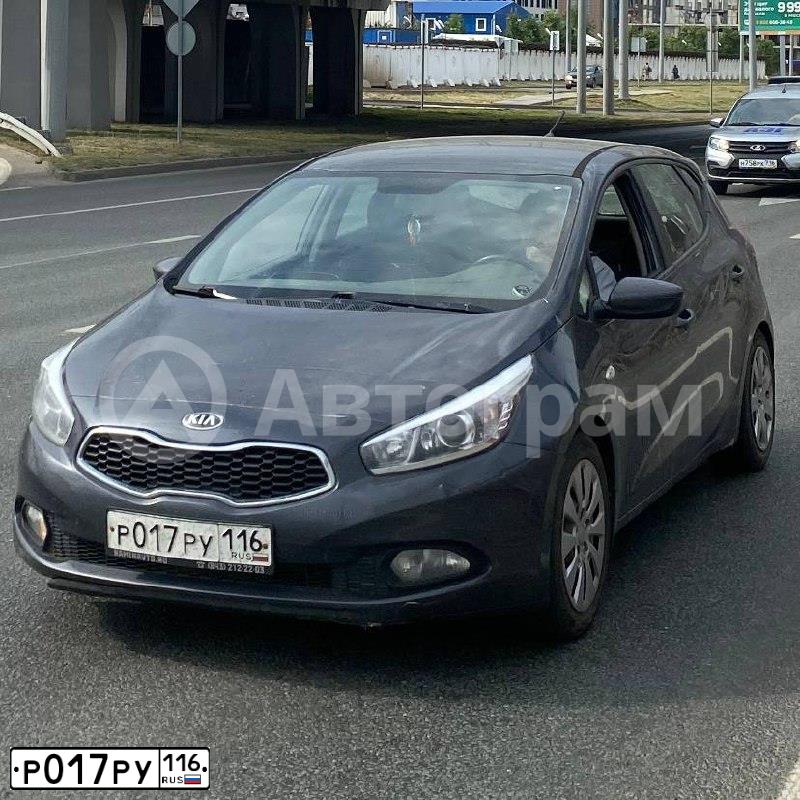 Фото автомобиля KIA CEE'D, 2012 — госномер Р017РУ116. Цвет: СЕРЫЙ