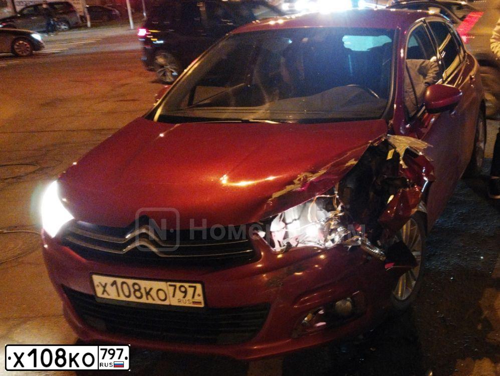 Фото автомобиля CITROEN C4, 2011 — госномер Х108КО797. Цвет: КРАСНЫЙ