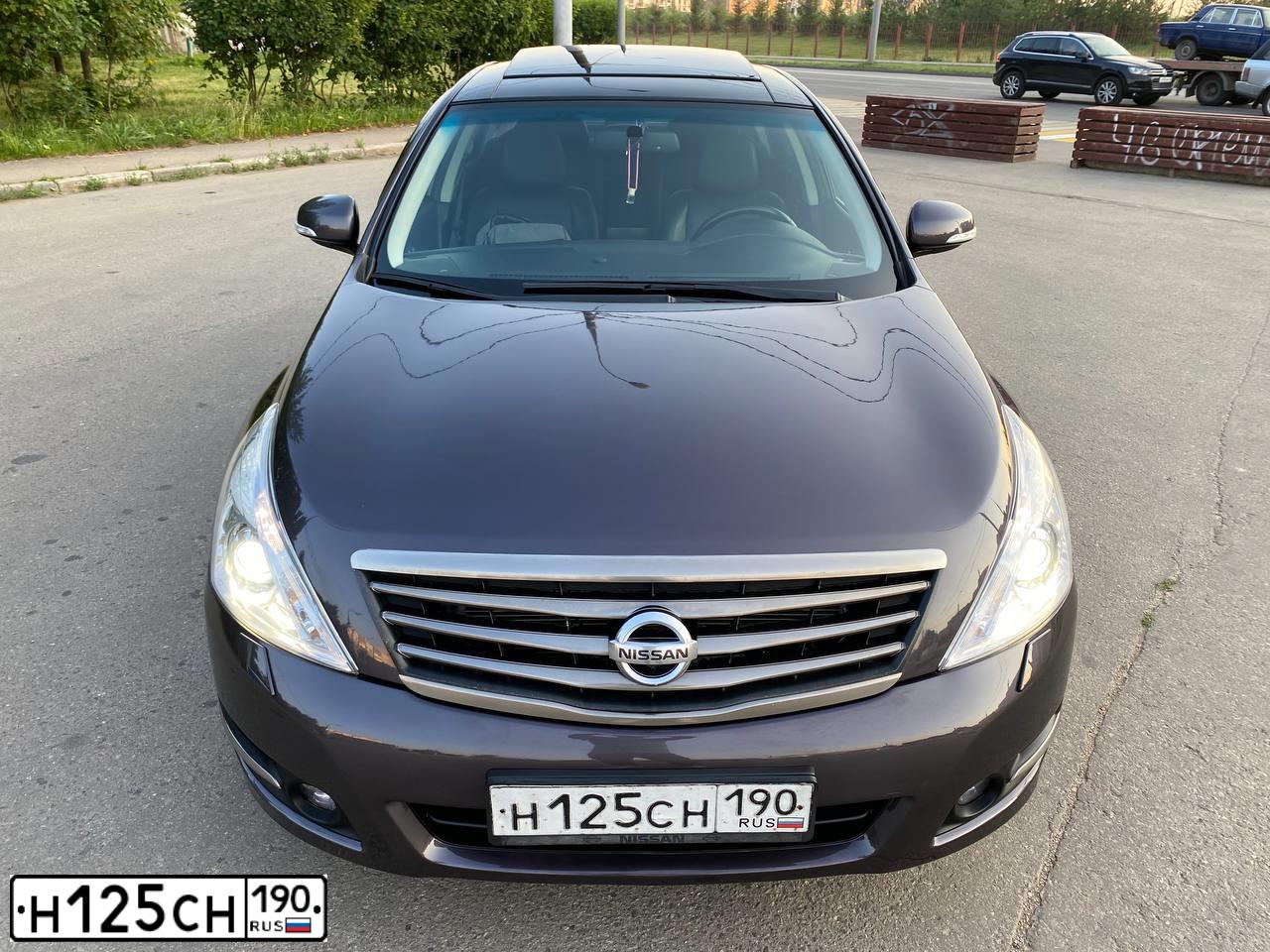 Фото автомобиля NISSAN TEANA, 2011 — госномер Н125СН190. Цвет: СЕРО-СИРЕНЕВЫЙ