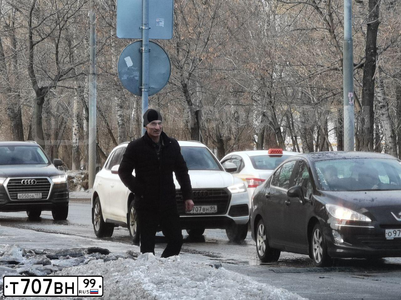 Фото автомобиля LADA 2109 SAMARA, 1999 — госномер Т707ВН99. Цвет: БЕЛЫЙ