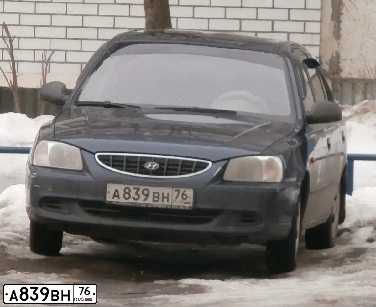 Фото автомобиля HYUNDAI ACCENT, 2006 — госномер М968УС69. Цвет: СИНИЙ