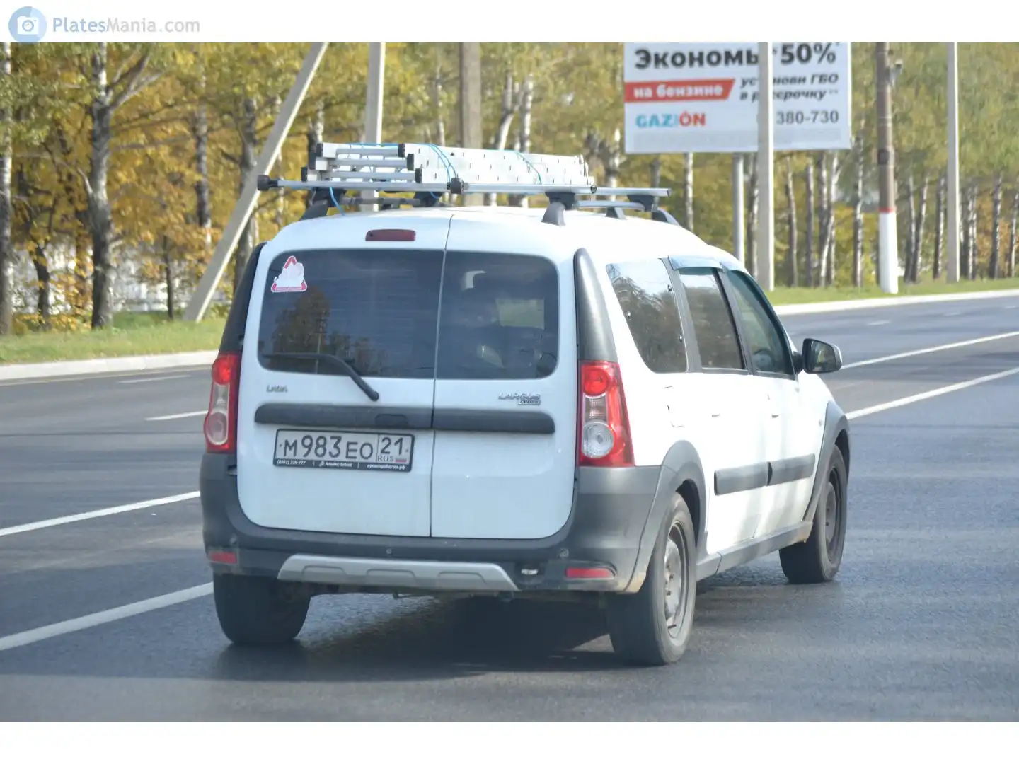 Фото автомобиля LADA 1118 KALINA, 2008 — госномер М983ЕО116. Цвет: серебристый