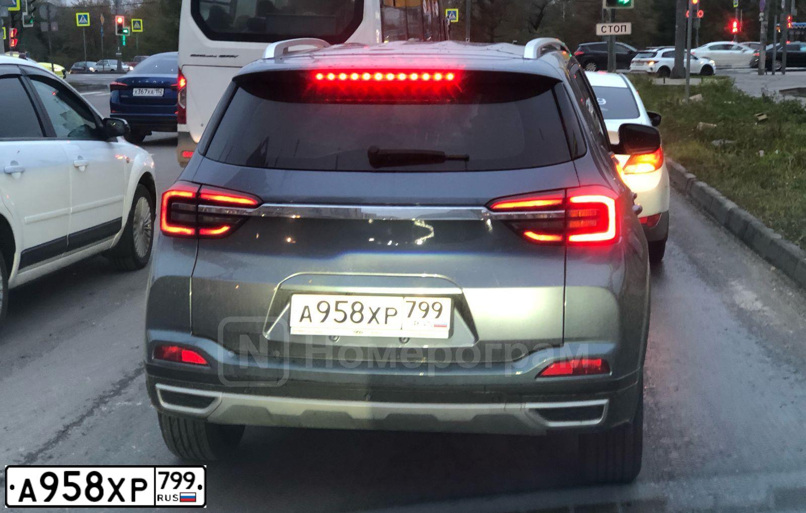 Фото автомобиля CHERY TIGGO4, 2021 — госномер А958ХР799. Цвет: СЕРЫЙ