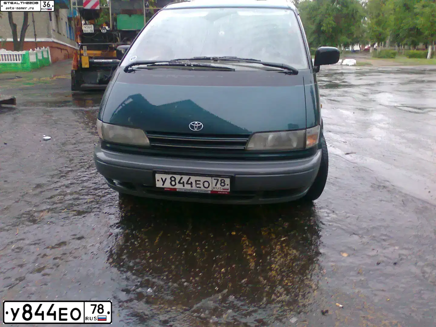 Фото автомобиля TOYOTA PREVIA, 1999 — госномер Р987СА198