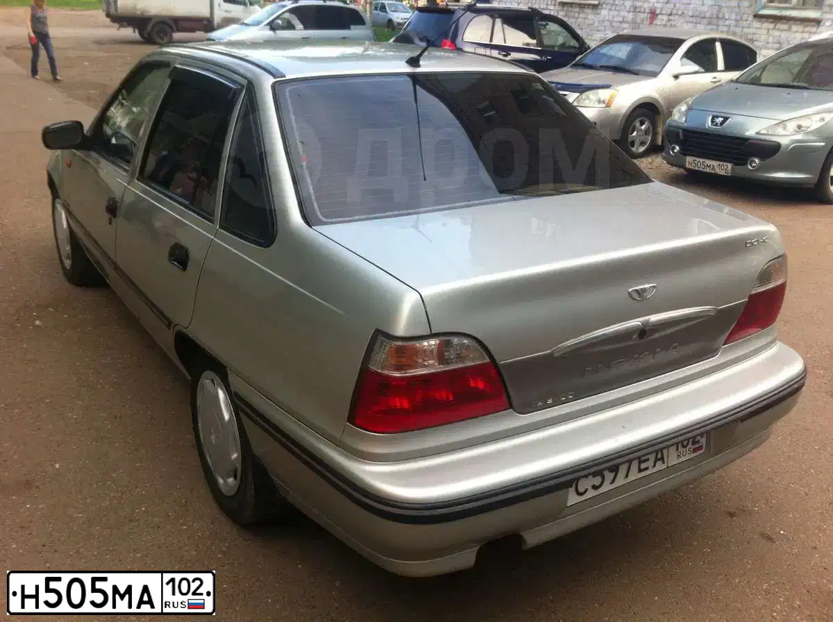 Фото автомобиля MITSUBISHI COLT, 2006 — госномер Н505МА102. Цвет: ЧЕРНЫЙ