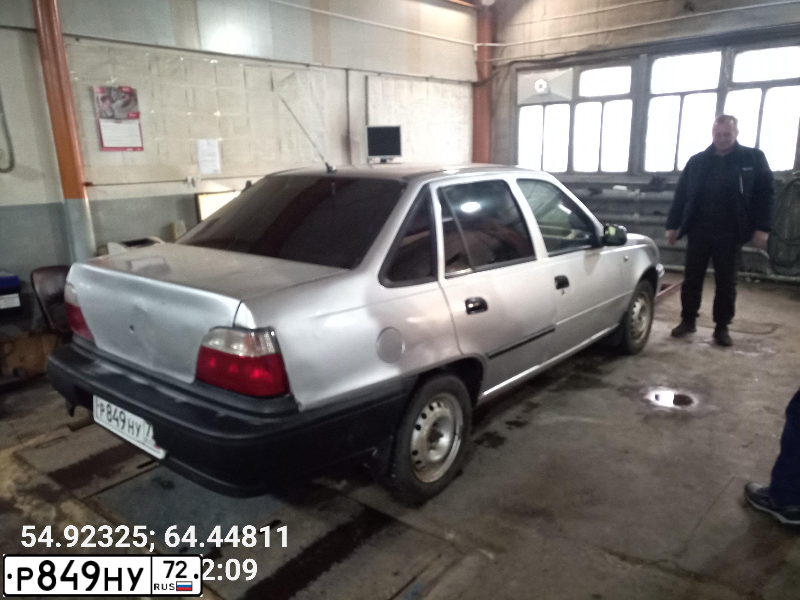 Фото автомобиля DAEWOO NEXIA, 2006 — госномер Р849НУ72. Цвет: ПЕРЛАМУТРОВО-СЕРЕБРИСТЫЙ