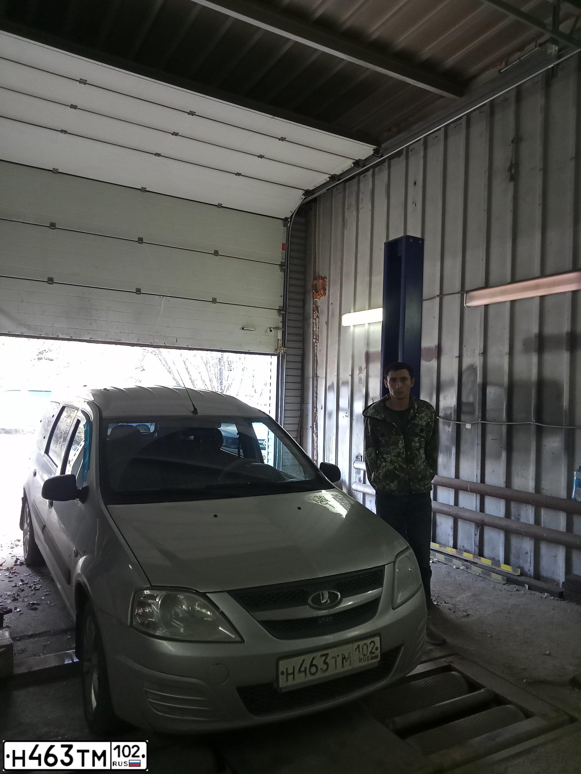 Фото автомобиля LADA LARGUS, 2012 — госномер Н463ТМ102. Цвет: СЕРЕБРИСТЫЙ