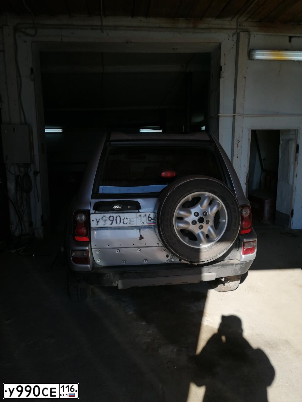 Фото автомобиля LANDROVER FREELANDER, 2006 — госномер М171ТА116. Цвет: СЕРЕБРИСТЫЙ