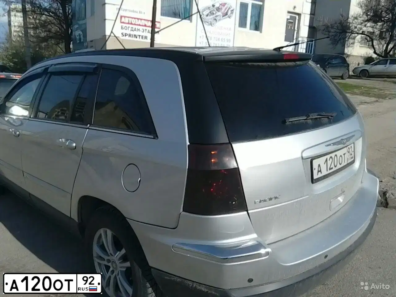Фото автомобиля CHRYSLER PACIFICA, 2004 — госномер А120ОТ92. Цвет: СЕРЫЙ