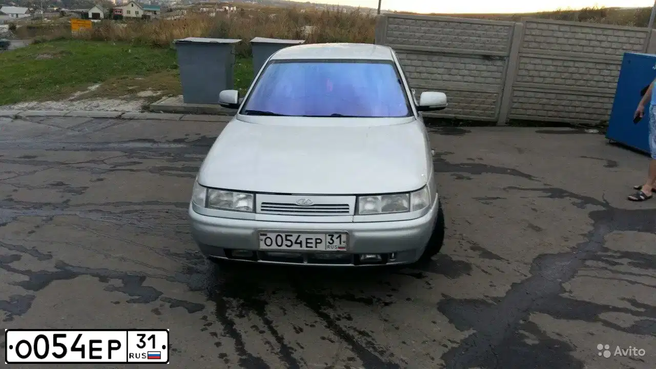 Фото автомобиля LADA 2110, 2003 — госномер О054ЕР31. Цвет: СВЕТЛО-СЕРЕБРИСТЫЙ МЕТАЛЛ