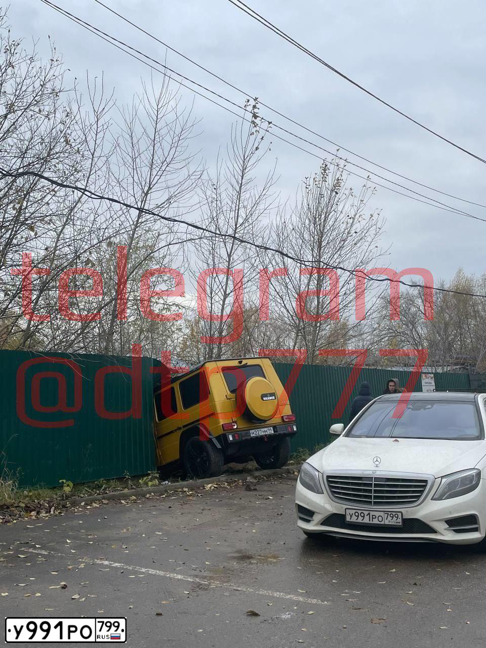 Фото автомобиля MERCEDES-BENZ S 400 4MATIC, 2016 — госномер В921ВТ550. Цвет: Белый
