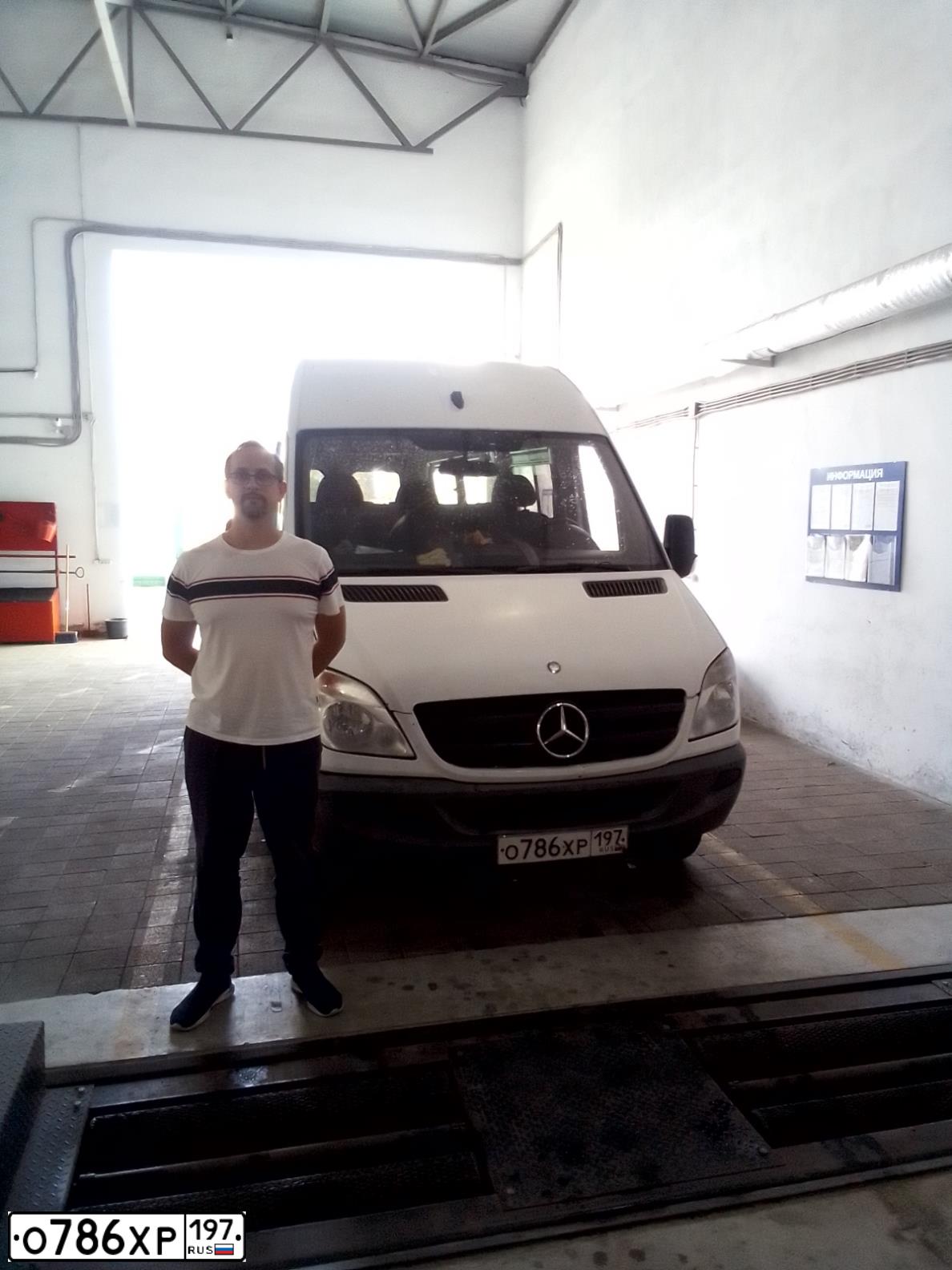 Фото автомобиля MERCEDES SPRINTER, 2012 — госномер К439НВ761. Цвет: Белый