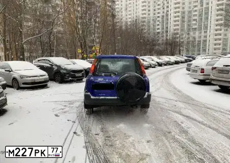 Фото автомобиля VAZ 2105 LADA, 1996 — госномер М227РК77. Цвет: СВЕТЛО-БЕЖЕВЫЙ