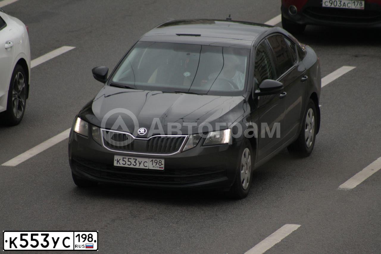 Фото автомобиля SKODA OCTAVIA, 2017 — госномер Н258ЕЕ198. Цвет: ЧЕРНЫЙ