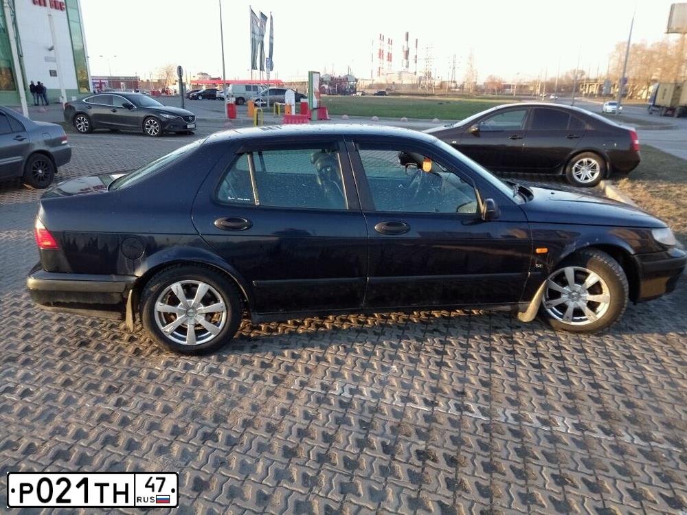Фото автомобиля SAAB 9-5, 1998 — госномер Р021ТН47. Цвет: ТЕМНО-СИНИЙ