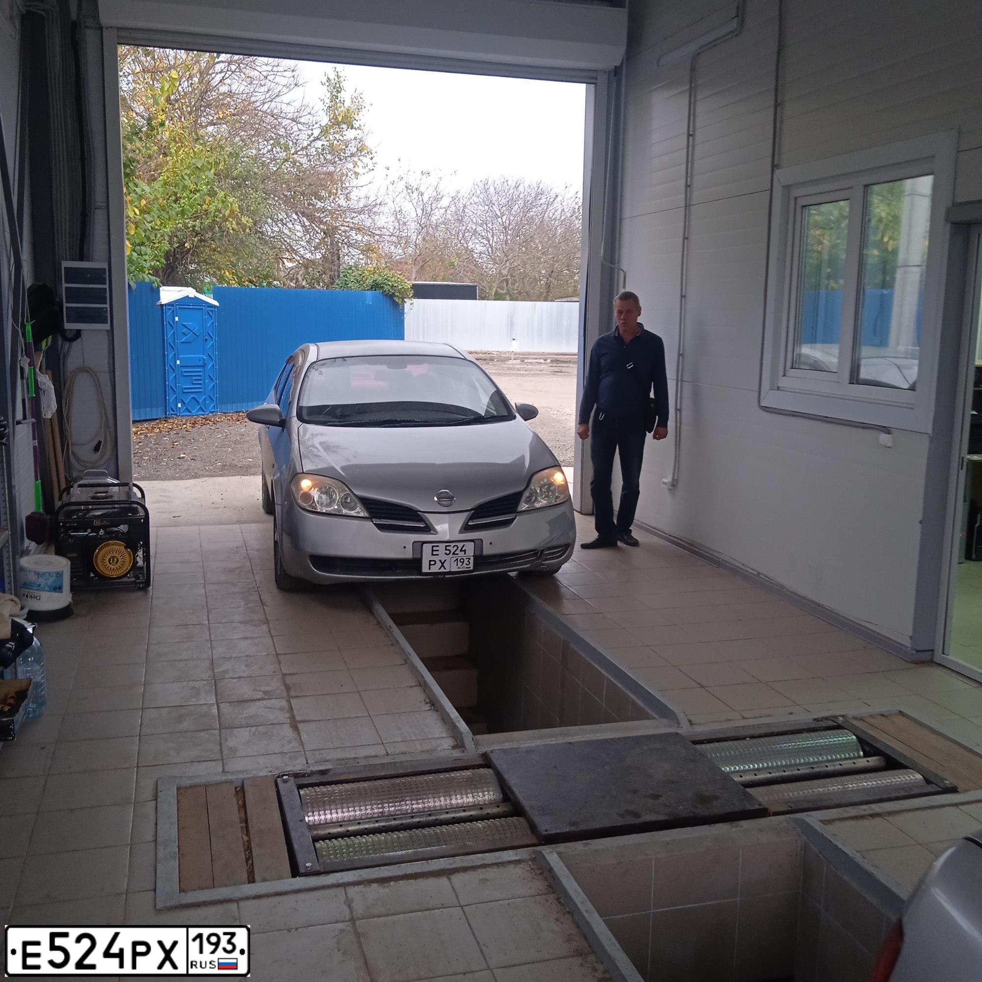 Фото автомобиля NISSAN PRIMERA, 2001 — госномер Р341ТМ193