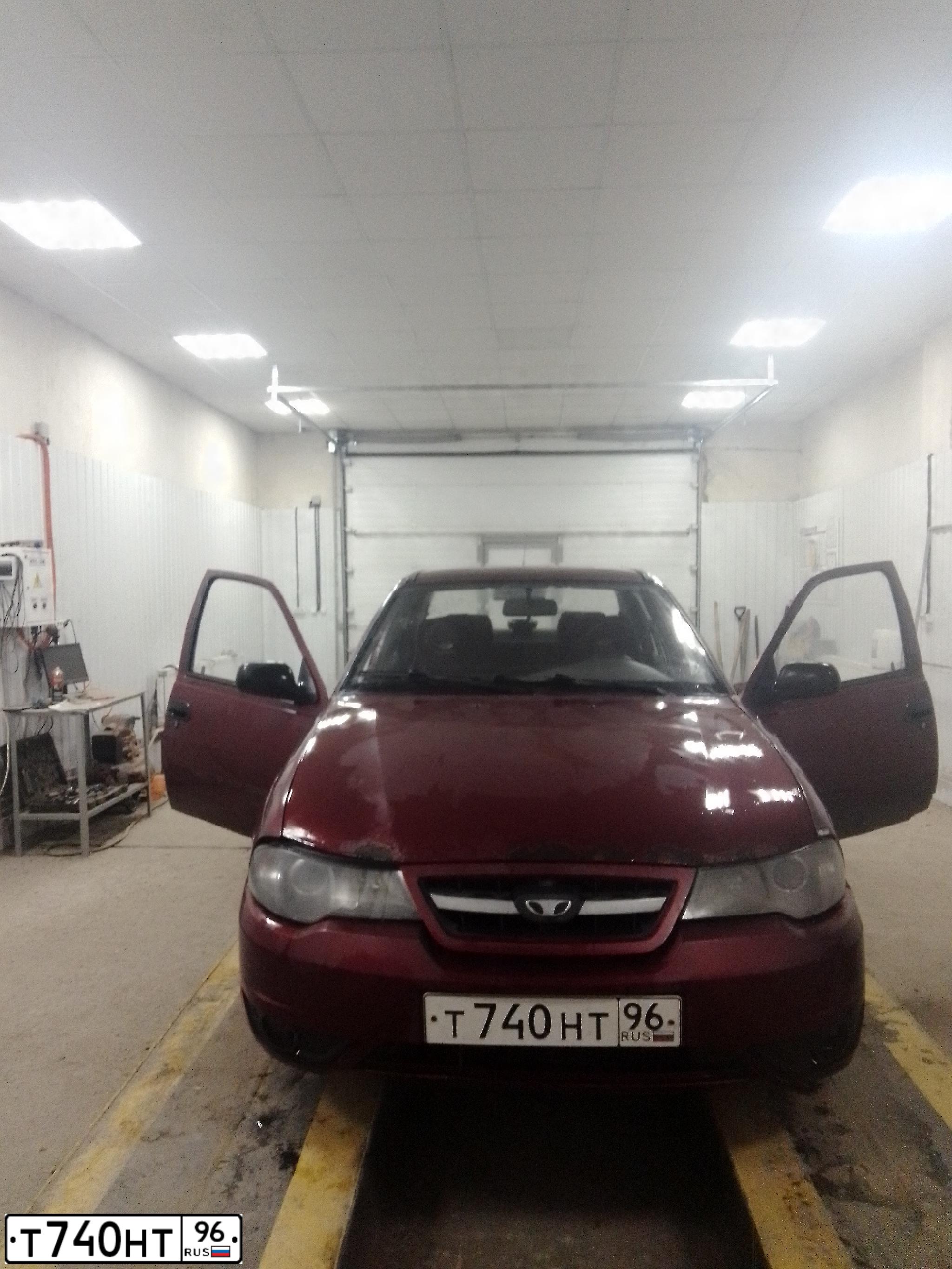 Фото автомобиля DAEWOO NEXIA, 2010 — госномер Т740НТ96