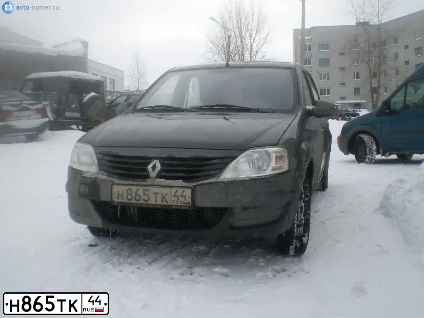 Фото автомобиля RENAULT LOGAN, 2011 — госномер В385СН76. Цвет: ЧЕРНЫЙ
