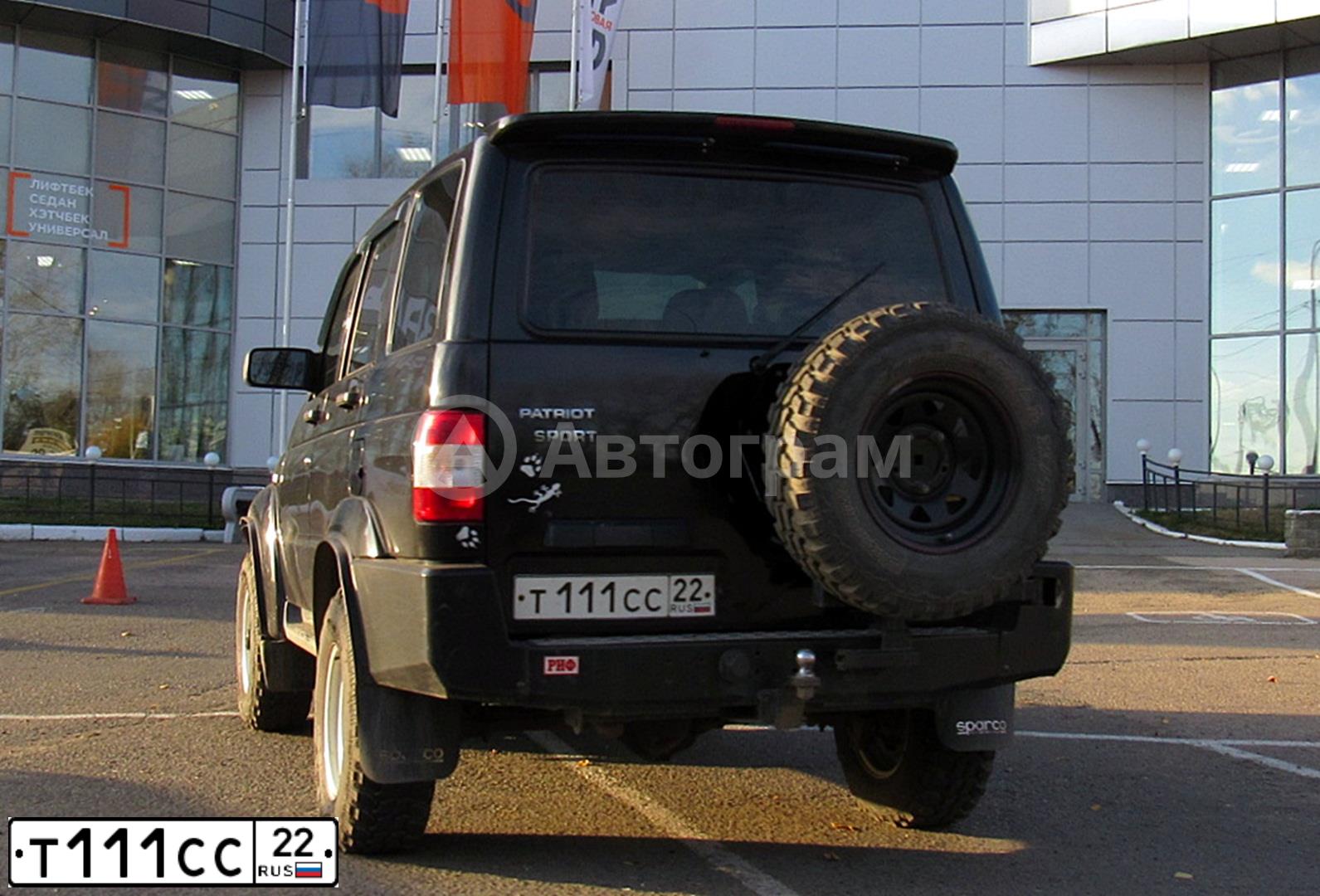 Фото автомобиля TOYOTA LANDCRUISER, 2013 — госномер Т111СС22. Цвет: БЕЛЫЙ ПЕРЛАМУТР