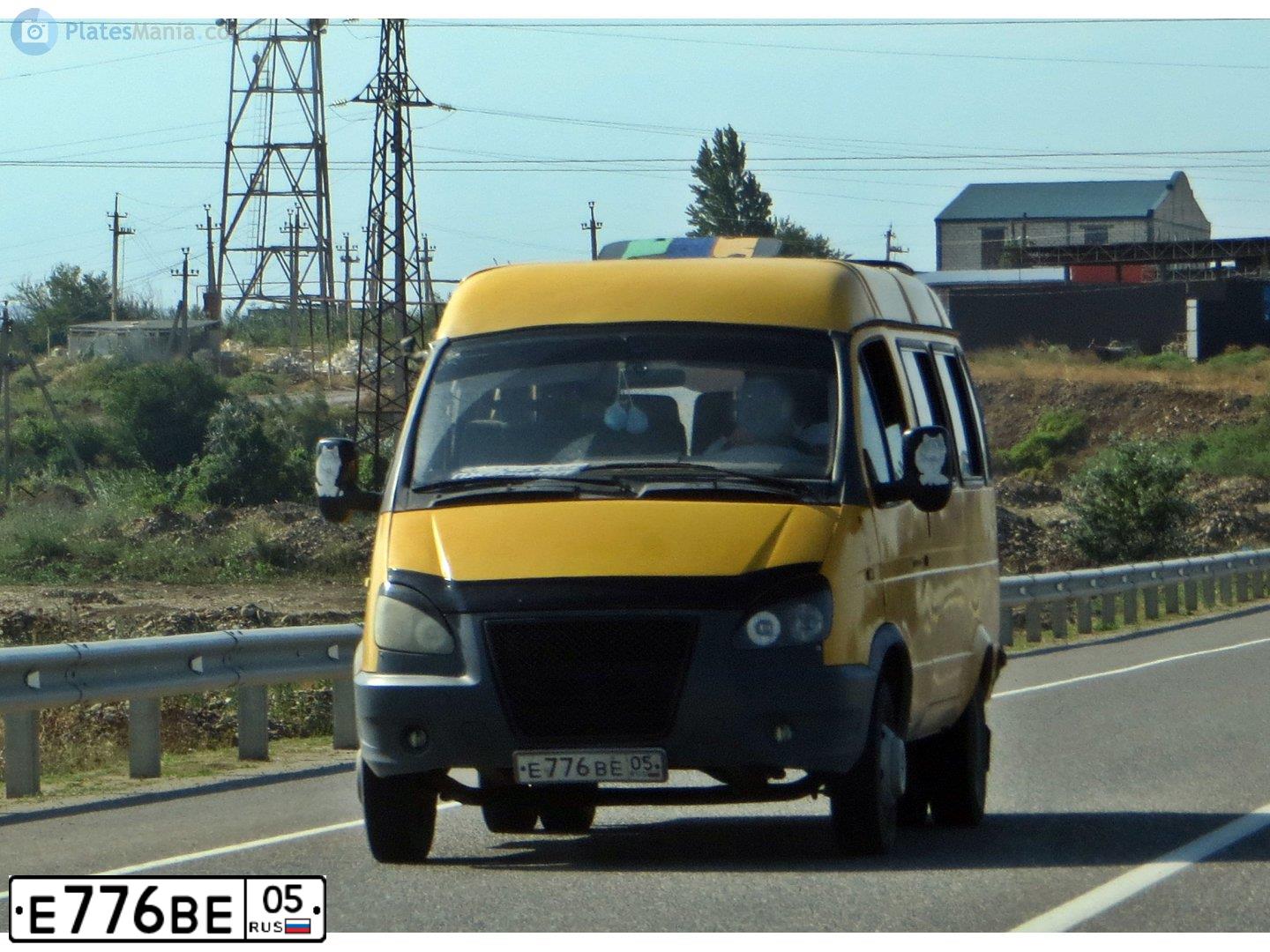 Фото автомобиля GAZ 3221 EL, 2003 — госномер Е776ВЕ05. Цвет: ЗОЛОТИСТО-ЖЕЛТЫЙ