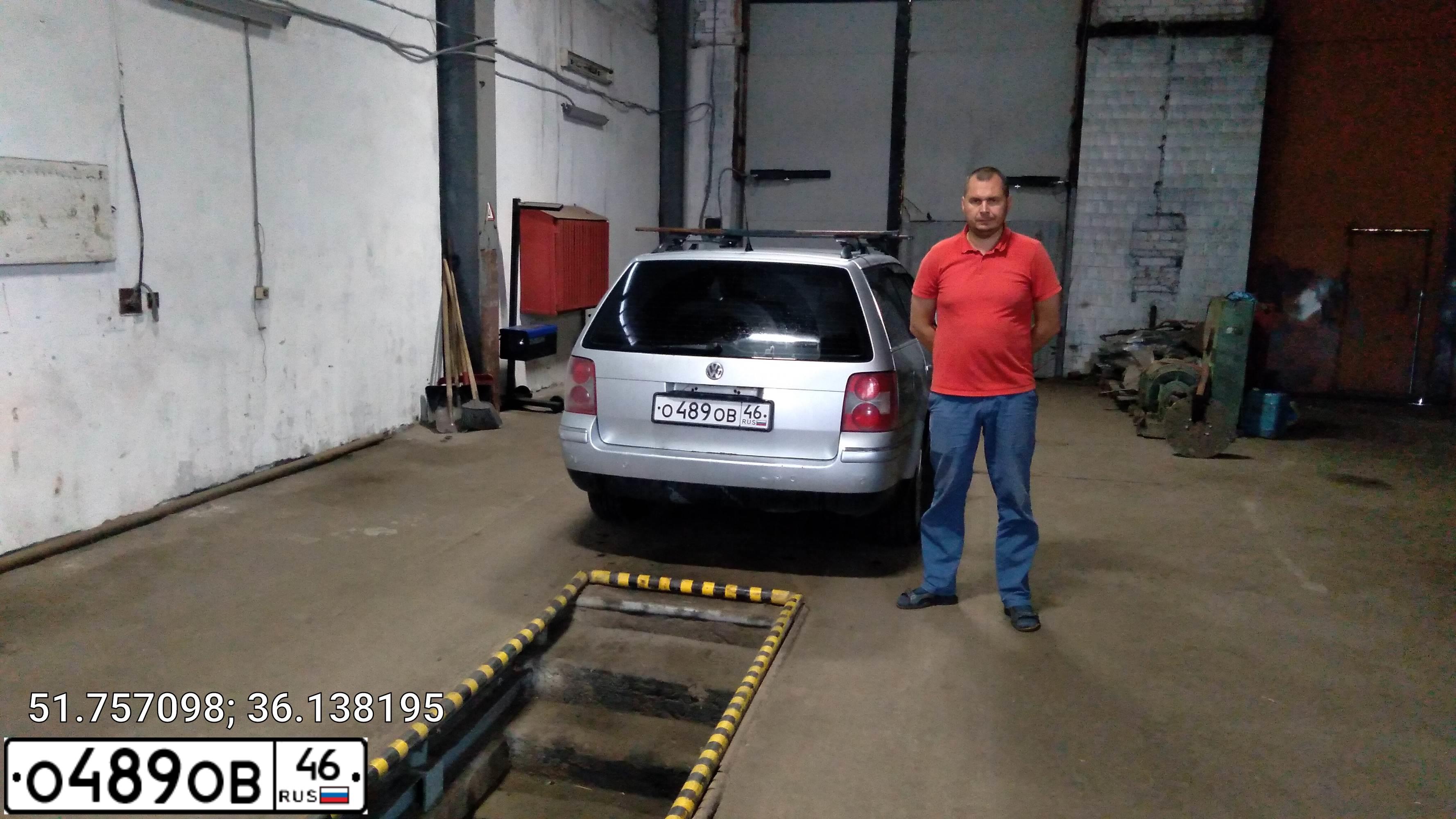 Фото автомобиля VOLKSWAGEN PASSAT, 2002 — госномер С628СХ198. Цвет: БЕЛЫЙ (СЕРЕБРИСТЫЙ)