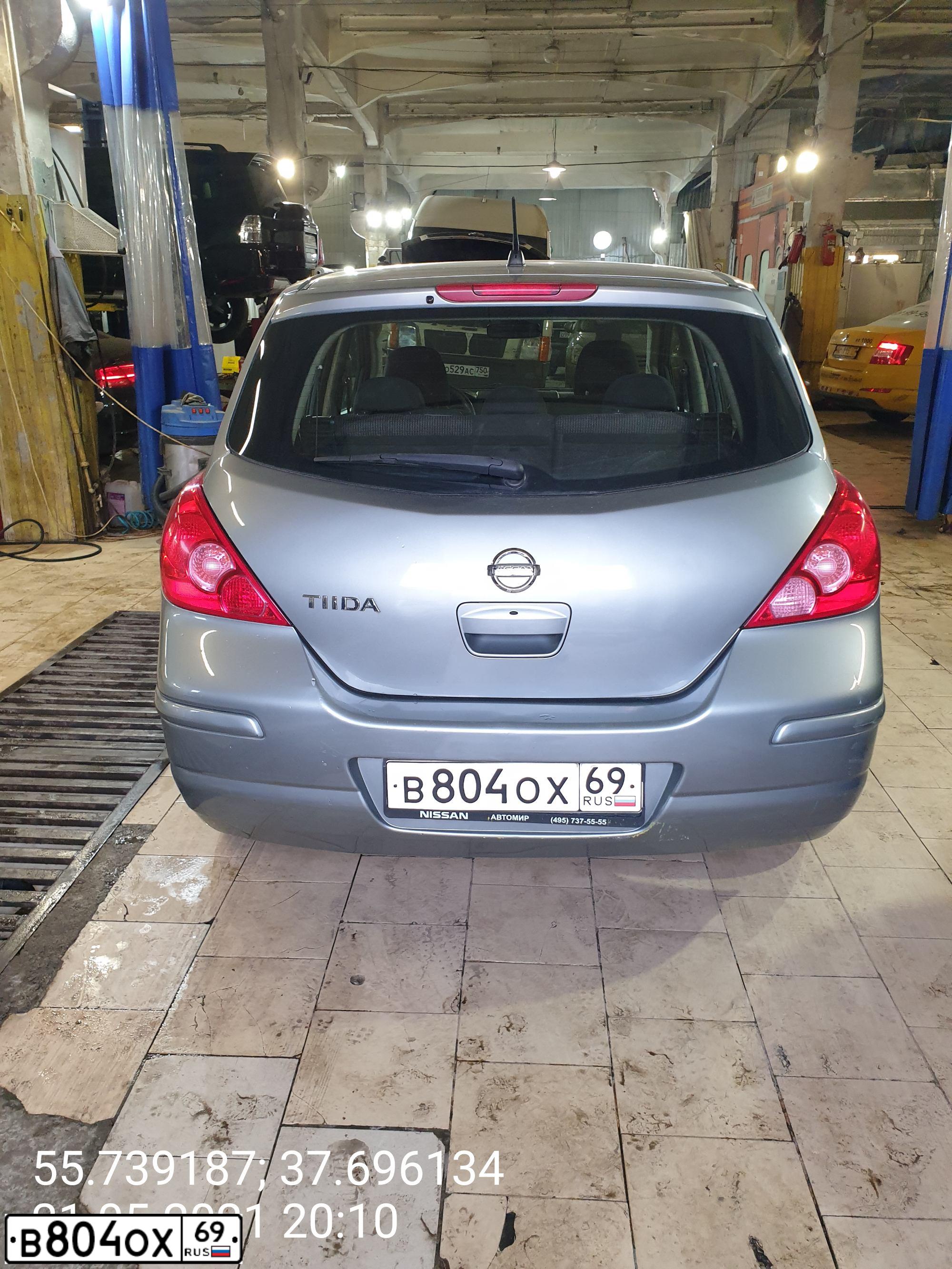 Фото автомобиля NISSAN TIIDA, 2011 — госномер В804ОХ69. Цвет: СЕРЫЙ