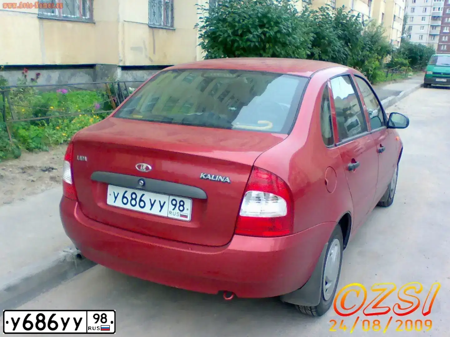Фото автомобиля LADA 1118 KALINA, 2006 — госномер У686УУ98. Цвет: СЕРЕБРИСТО-КРАСНЫЙ