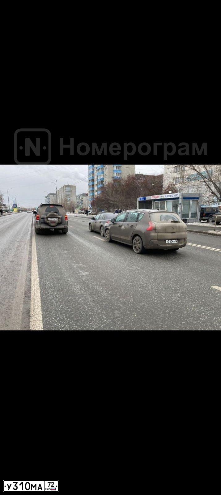 Фото автомобиля PEUGEOT 3008, 2013 — госномер У310МА72. Цвет: СВЕТЛО-КОРИЧНЕВЫЙ