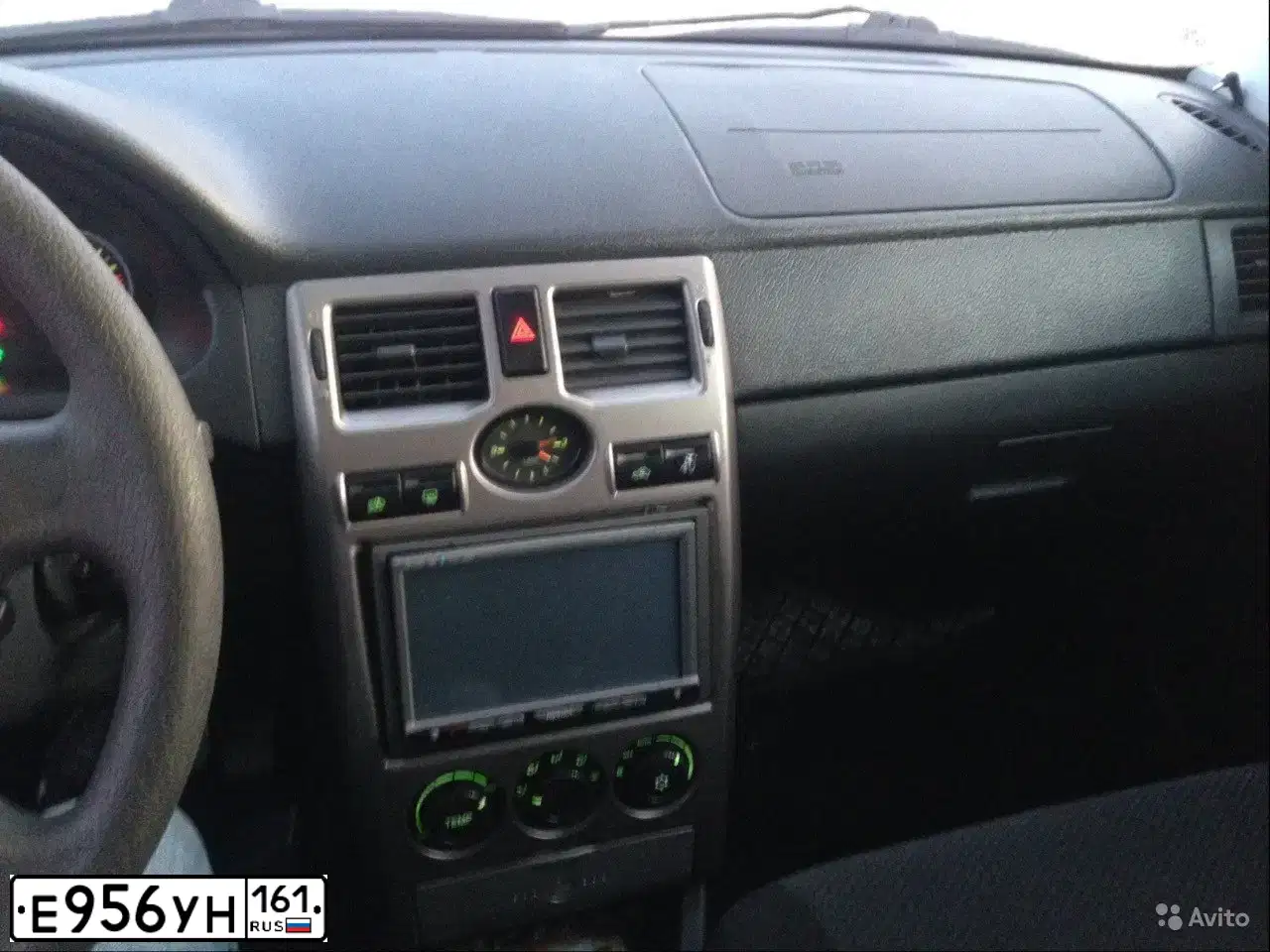 Фото автомобиля LADA 2172 PRIORA, 2011 — госномер М106МХ82. Цвет: Белый