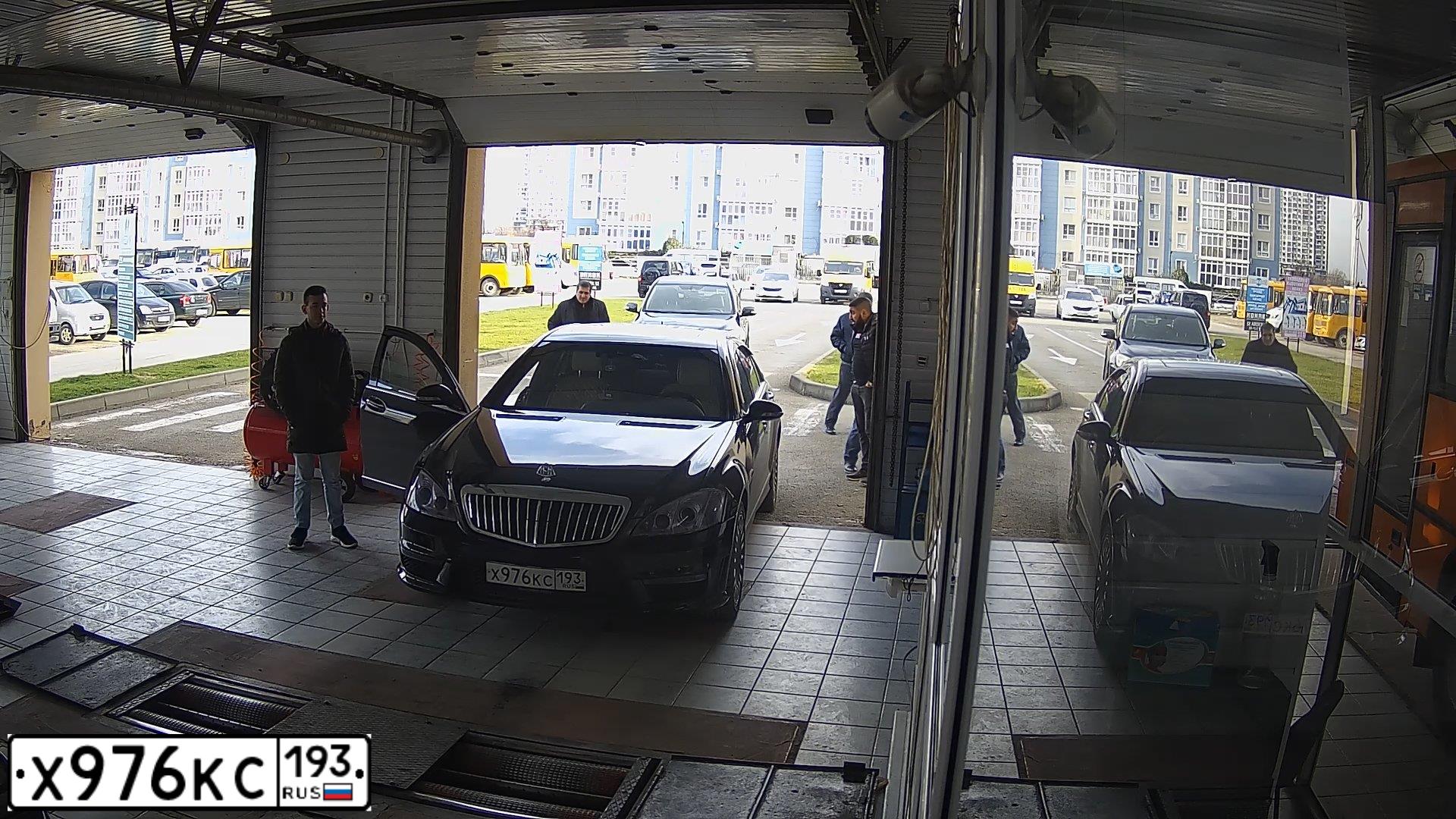 Фото автомобиля MERCEDES S-KLASSE, 2008 — госномер У487УМ197. Цвет: ЧЕРНЫЙ