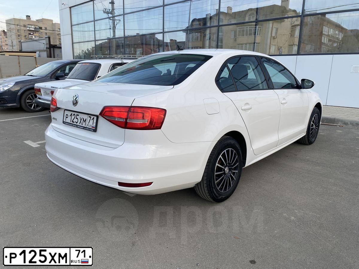 Фото автомобиля VOLKSWAGEN JETTA, 2015 — госномер А539ТМ01. Цвет: Белый