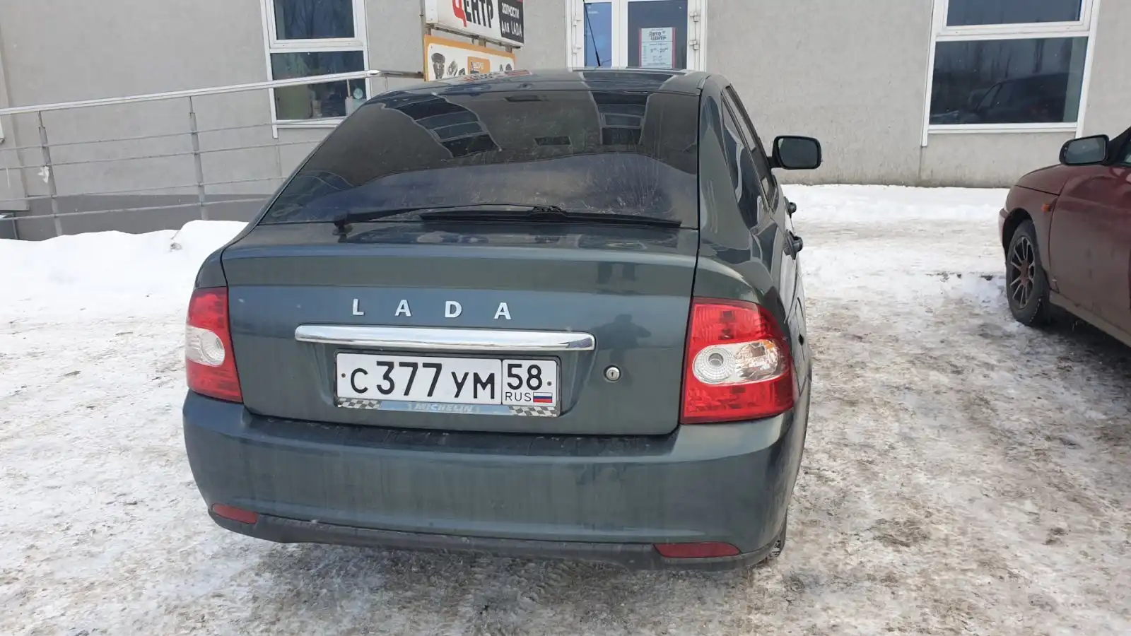 Фото автомобиля LADA 2172 PRIORA, 2012 — госномер С377УМ58. Цвет: СЕРО-СИНЕ-ЗЕЛЕНЫЙ