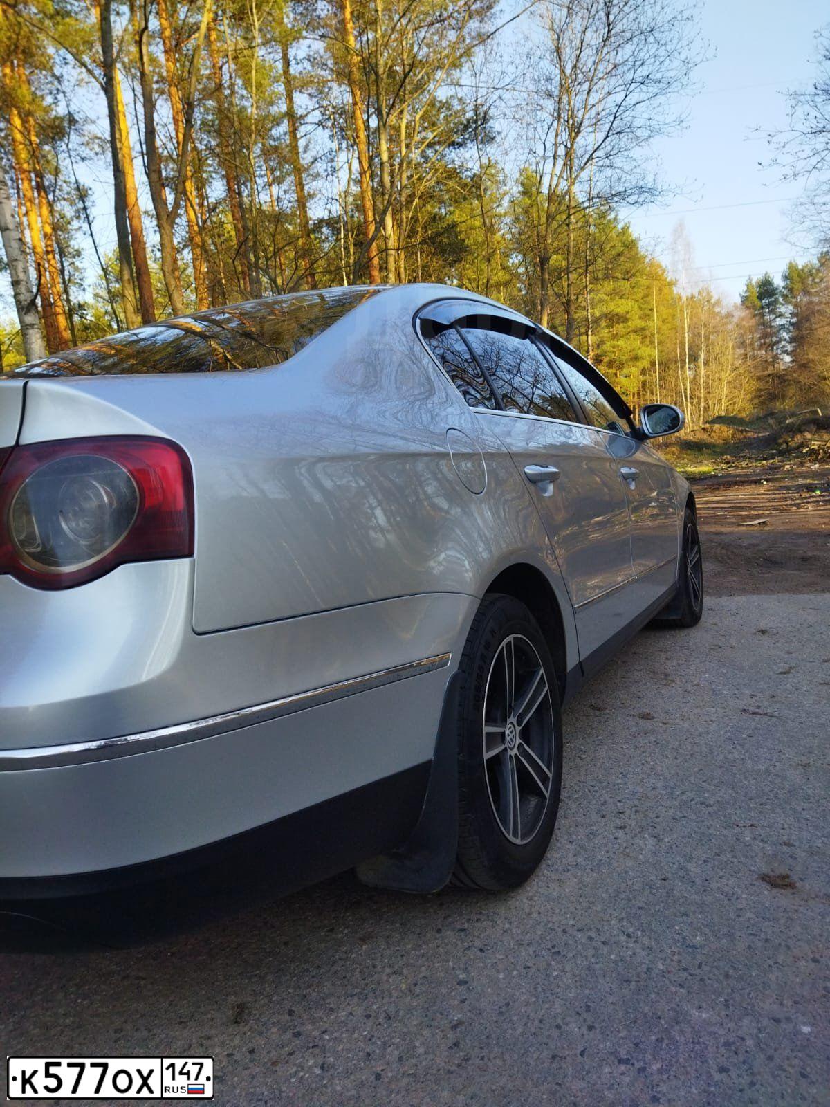 Фото автомобиля VOLKSWAGEN PASSAT, 2010 — госномер К577ОХ147. Цвет: Серебристый