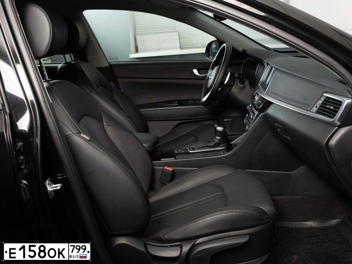 Фото автомобиля KIA MAGENTIS / OPTIMA, 2019 — госномер Е158ОК799. Цвет: ЧЕРНЫЙ