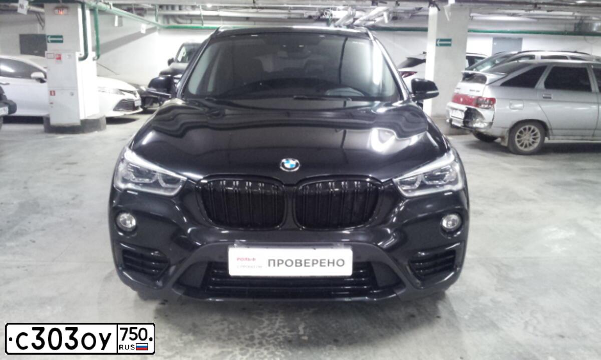 Фото автомобиля BMW X1, 2017 — госномер С006АА198. Цвет: ЧЕРНЫЙ