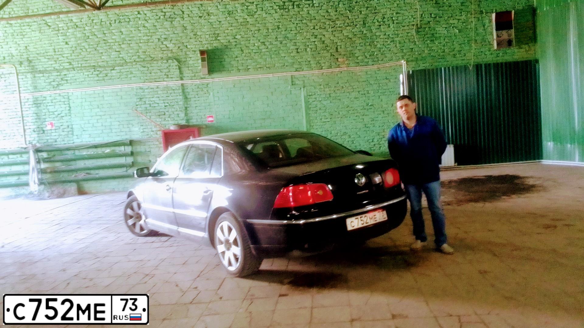 Фото автомобиля VOLKSWAGEN PHAETON, 2002 — госномер А307АА61. Цвет: ЧЕРНЫЙ