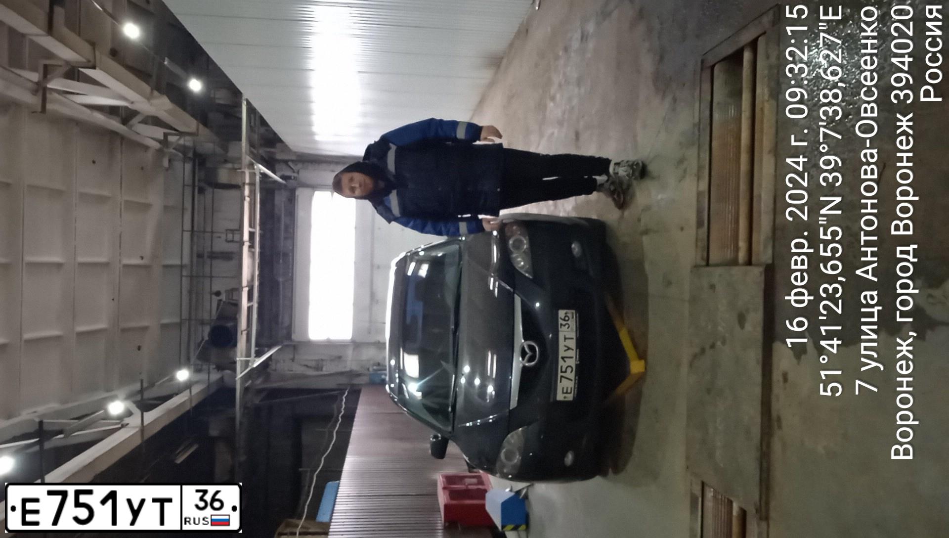 Фото автомобиля MAZDA 3, 2008 — госномер В678МХ136. Цвет: ЧЕРНЫЙ