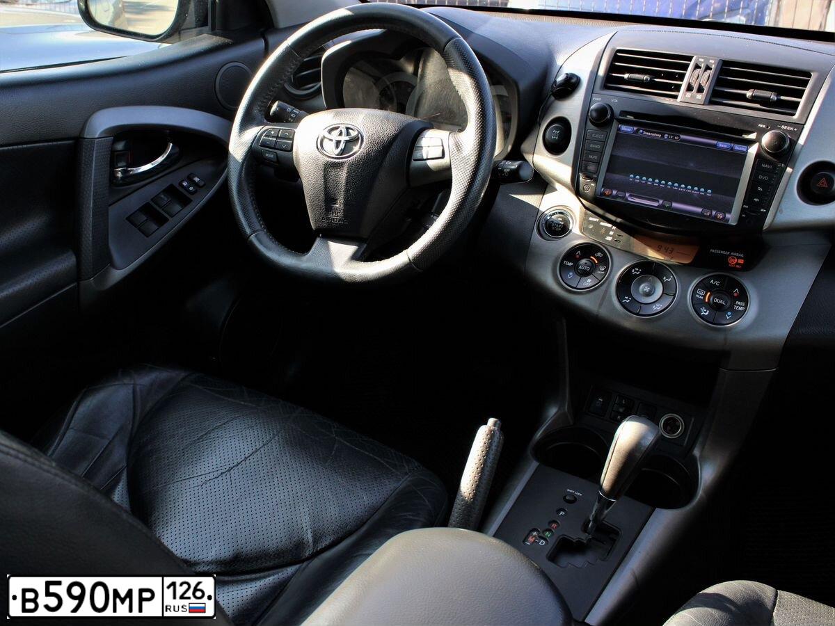 Фото автомобиля ТОЙОТА RAV 4, 2011 — госномер Т460КК761. Цвет: ЧЕРНЫЙ