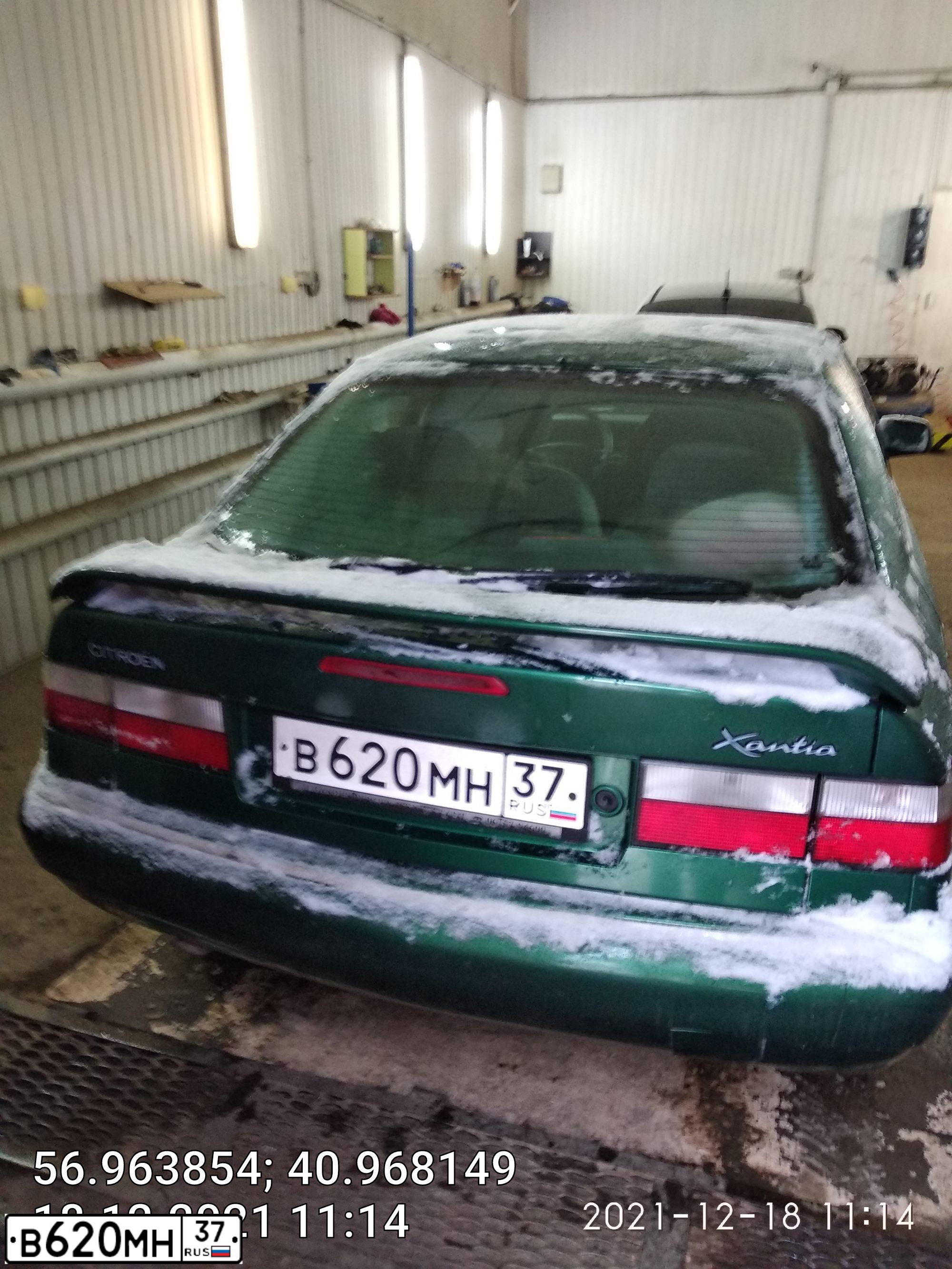 Фото автомобиля CITROEN XANTIA, 1998 — госномер В620МН37. Цвет: ЗЕЛЕНЫЙ