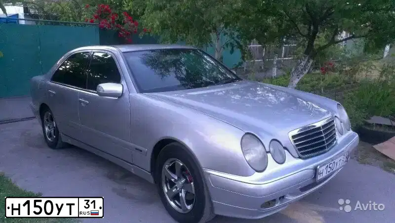 Фото автомобиля MERCEDES E-KLASSE, 2000 — госномер С591НУ30. Цвет: серебристый