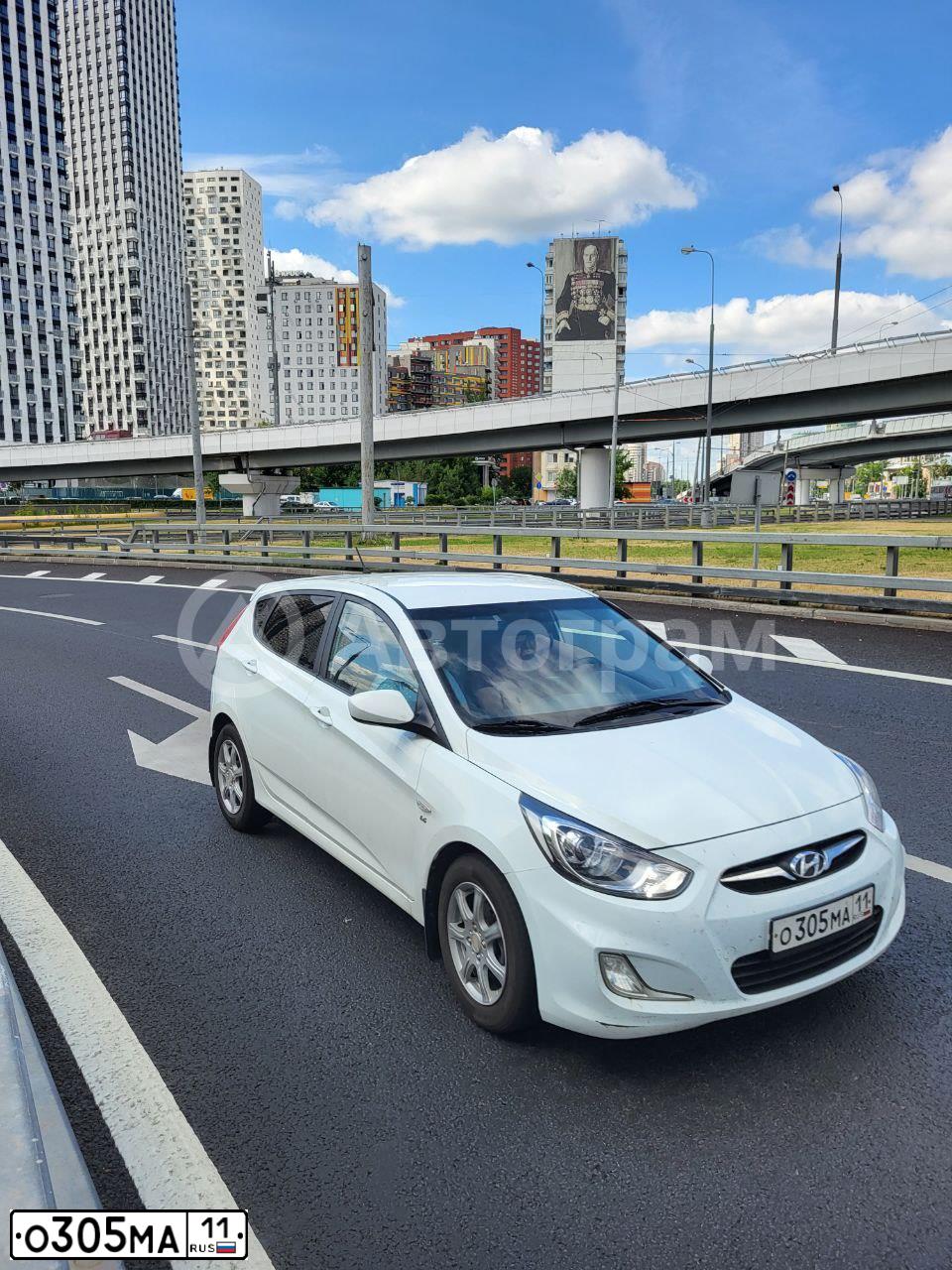 Фото автомобиля HYUNDAI SOLARIS, 2011 — госномер К059ТР76. Цвет: Белый