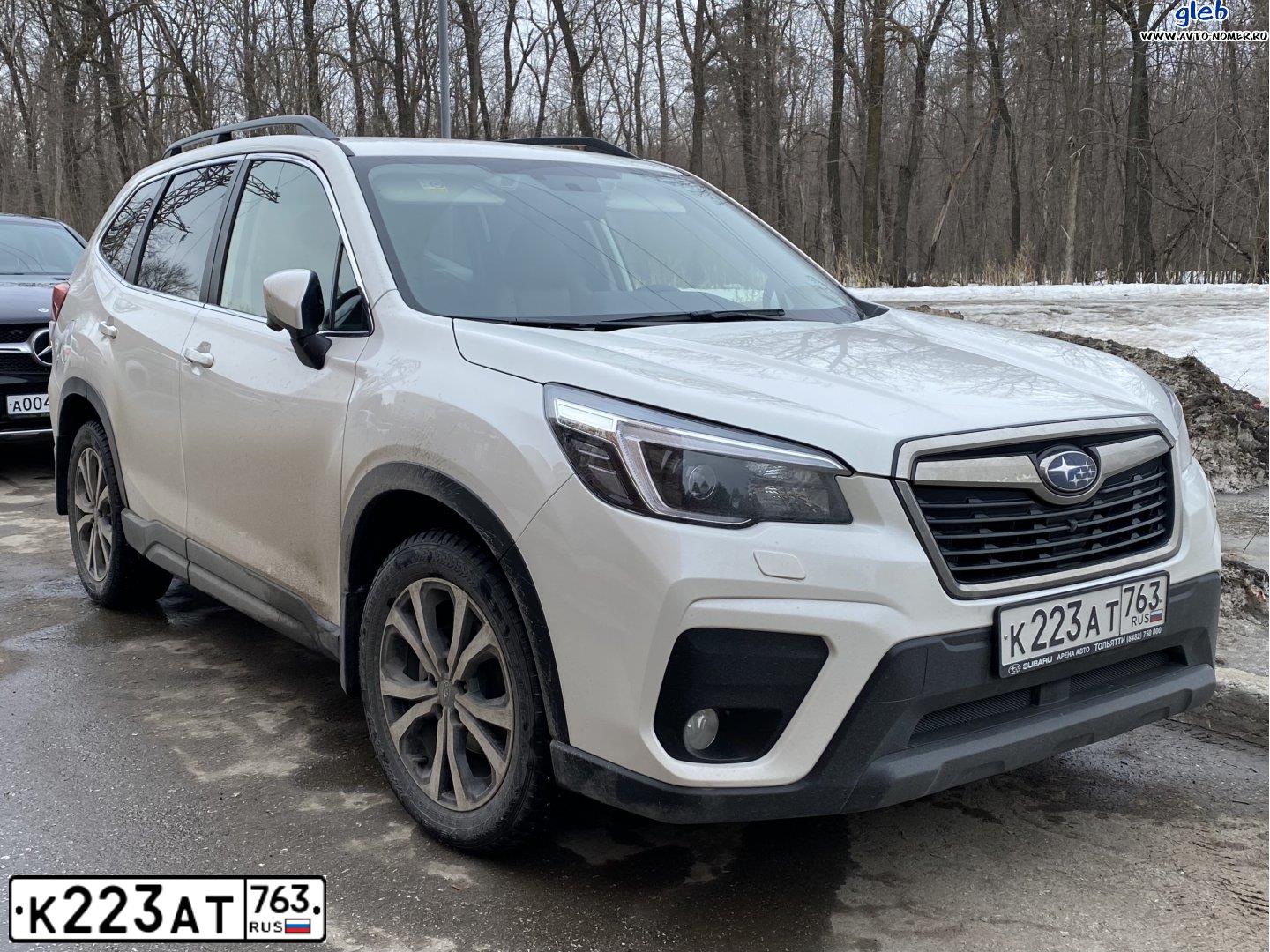 Фото автомобиля SUBARU FORESTER, 2020 — госномер К223АТ763. Цвет: Белый