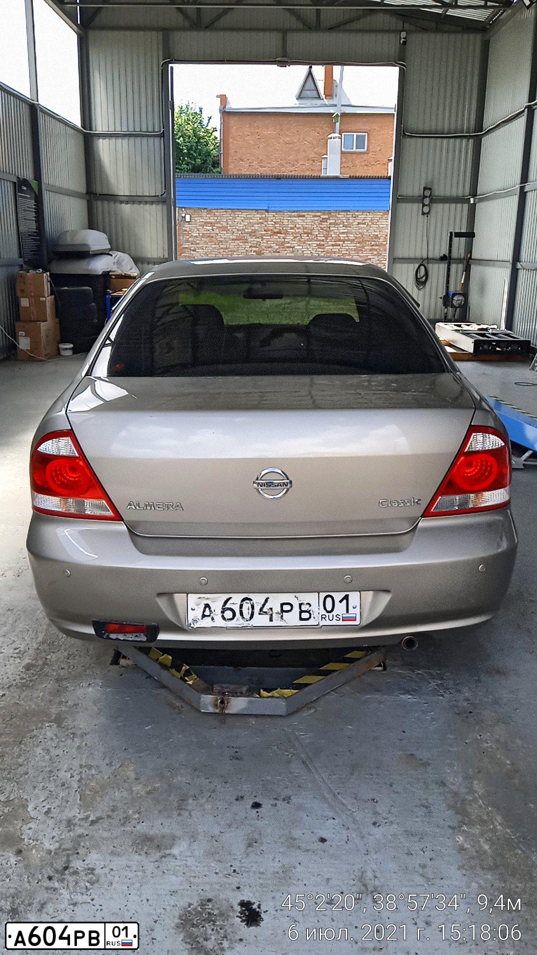 Фото автомобиля NISSAN ALMERA, 2011 — госномер С576СС93. Цвет: БЕЖЕВЫЙ